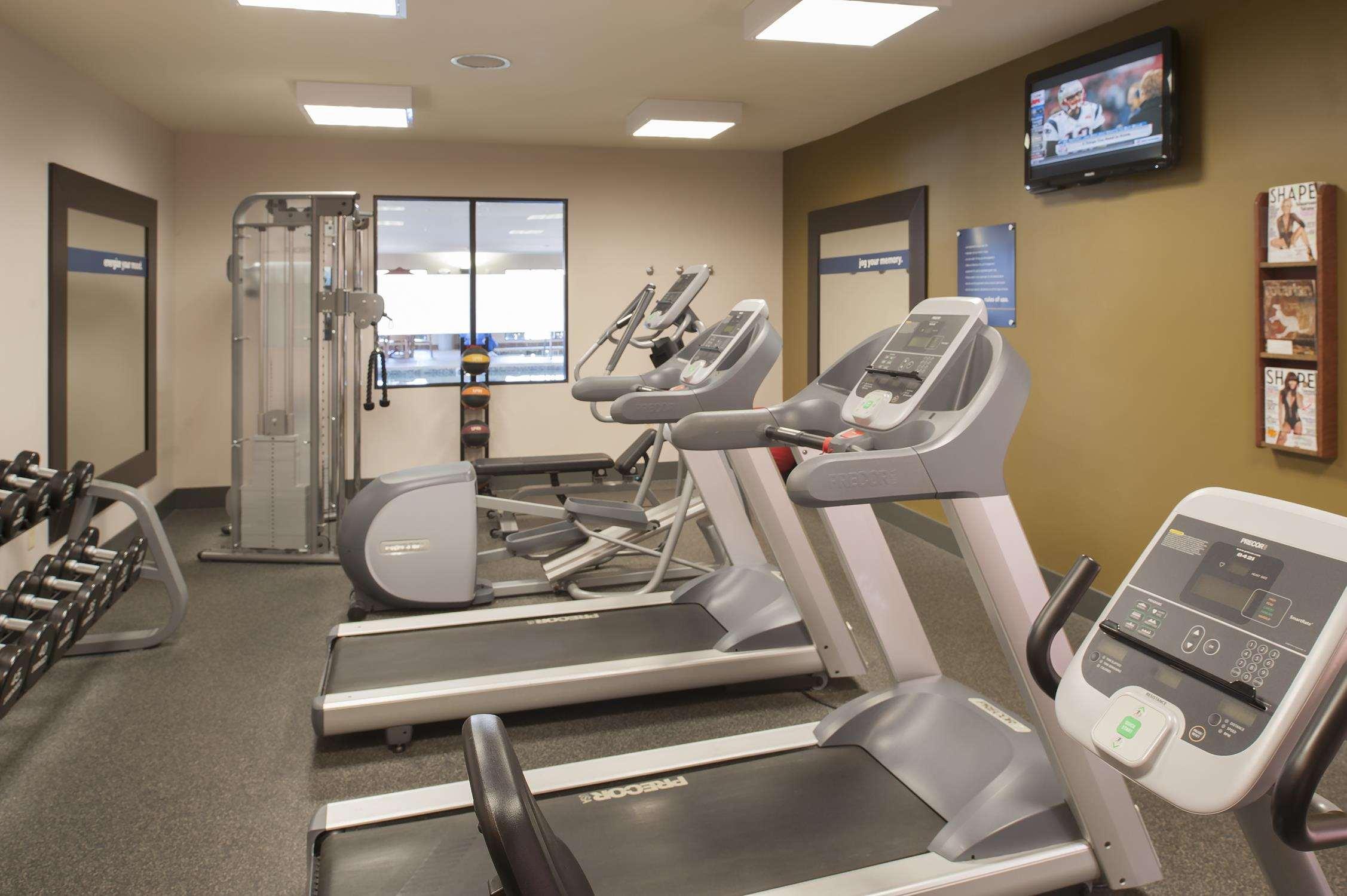 Hampton Inn Macomb Buitenkant foto