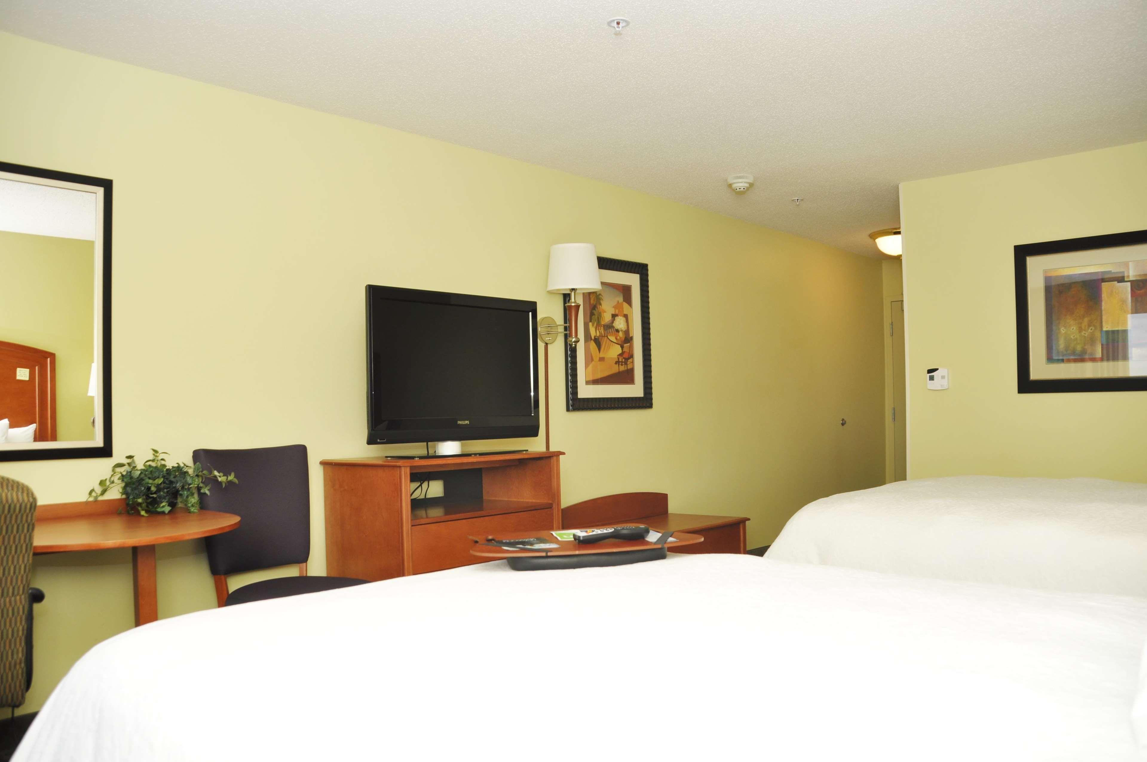 Hampton Inn Macomb Buitenkant foto