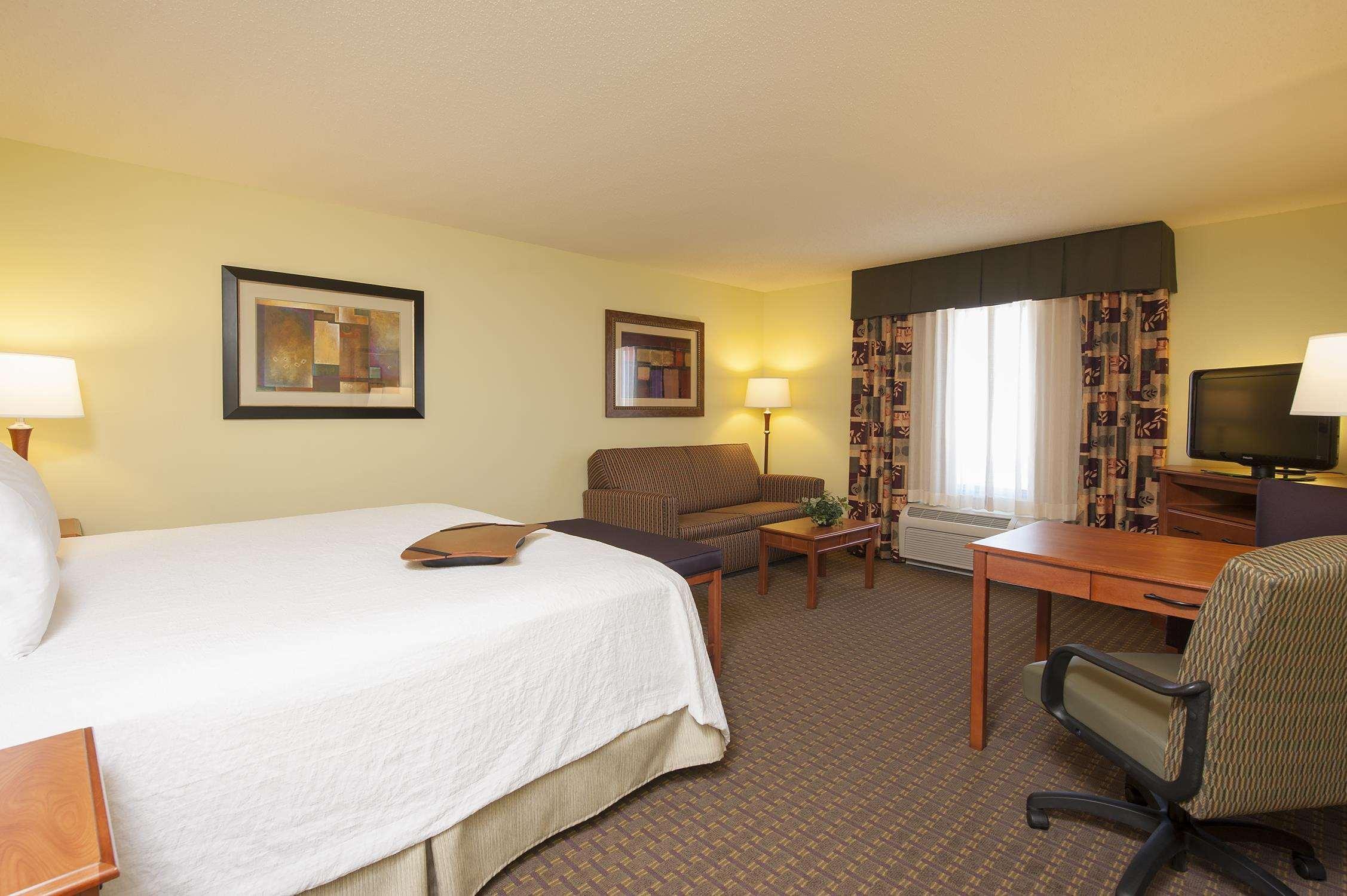 Hampton Inn Macomb Buitenkant foto