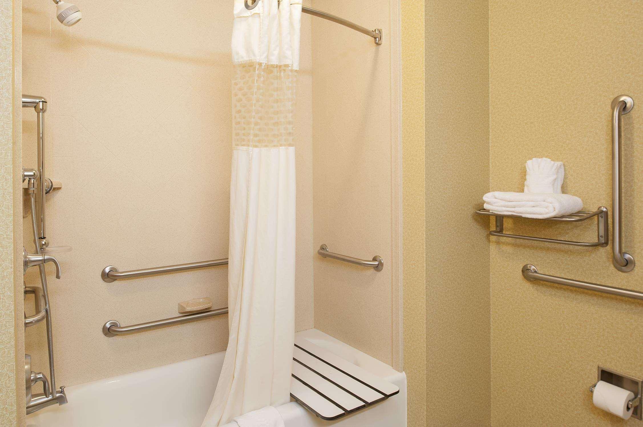 Hampton Inn Macomb Buitenkant foto