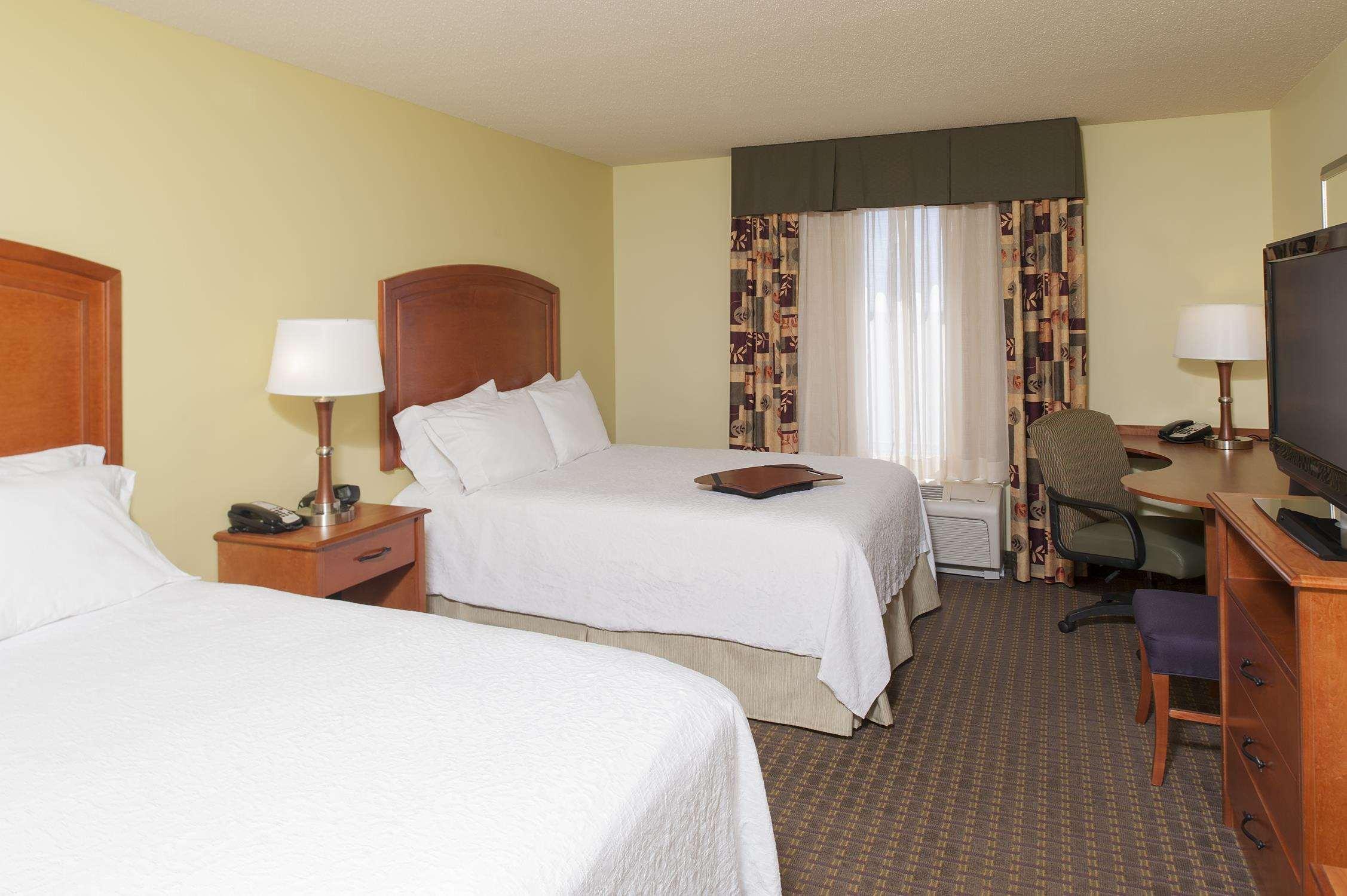 Hampton Inn Macomb Buitenkant foto