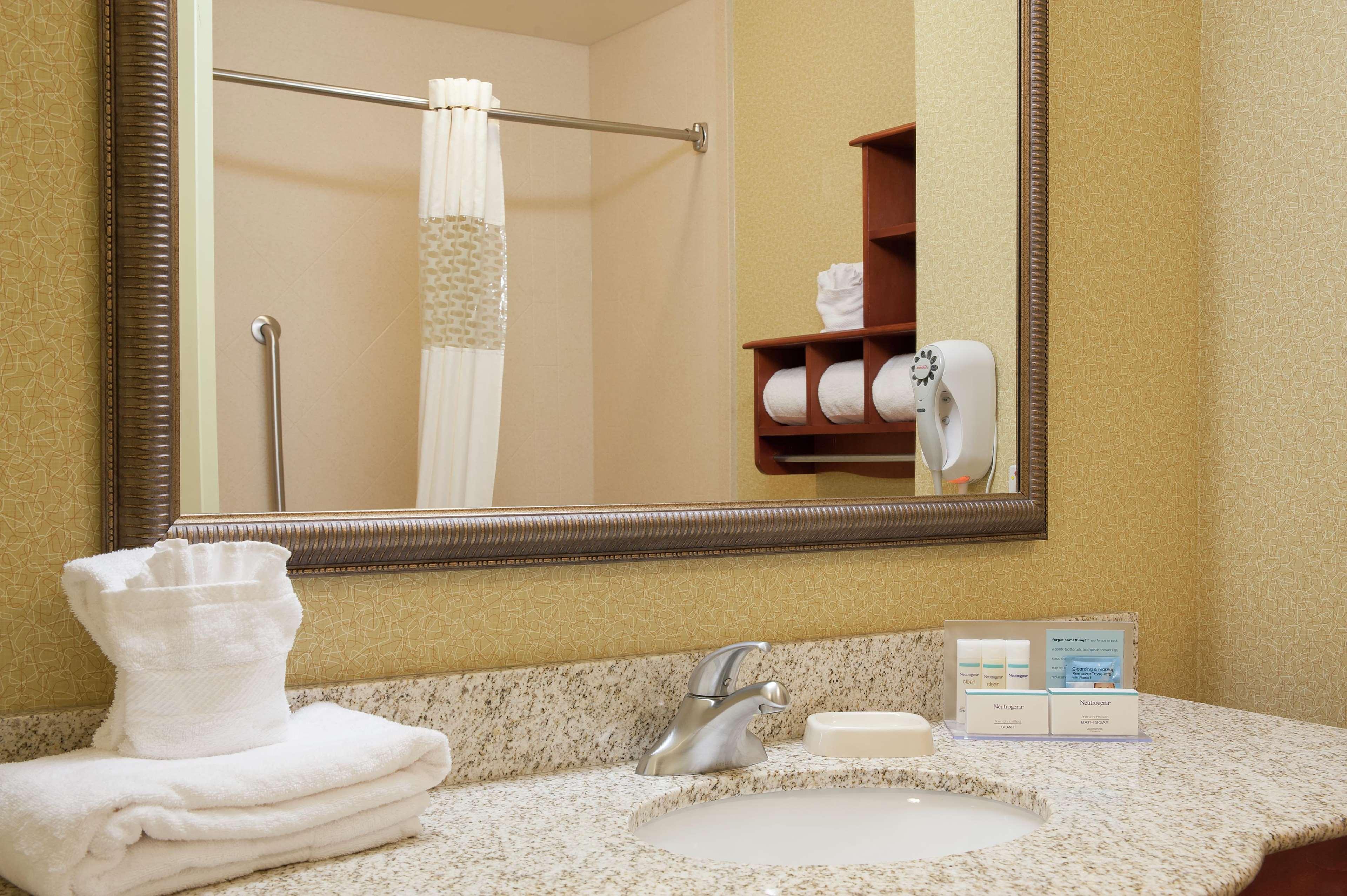 Hampton Inn Macomb Buitenkant foto