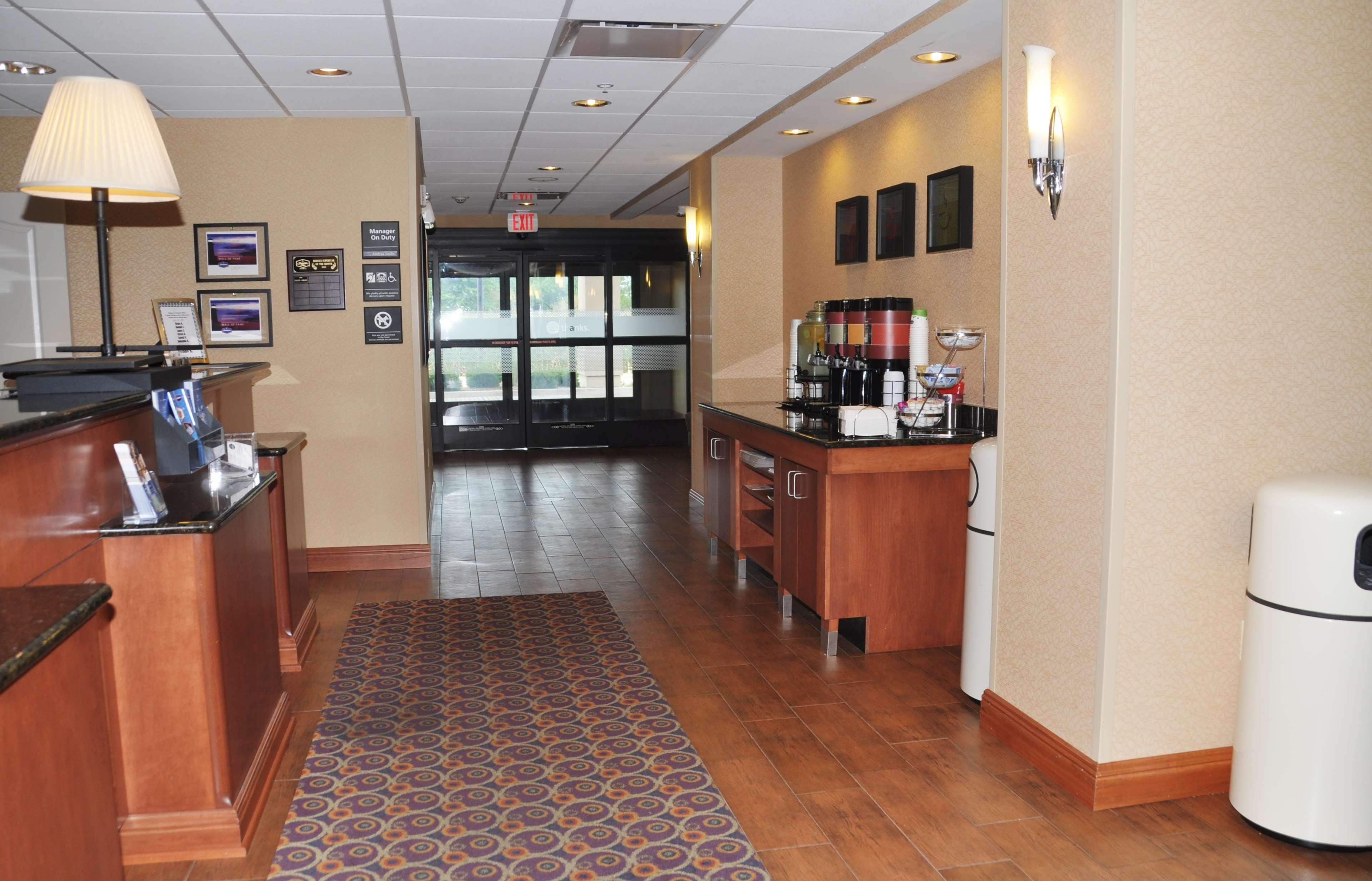 Hampton Inn Macomb Buitenkant foto