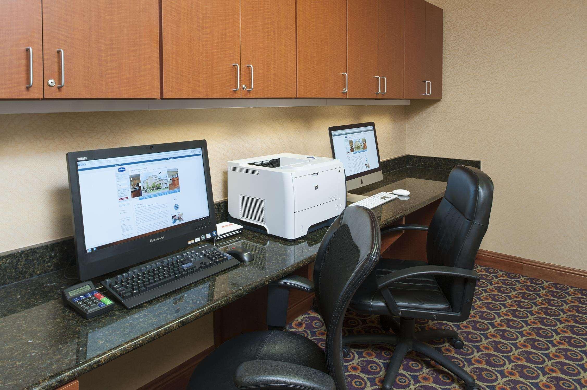 Hampton Inn Macomb Buitenkant foto