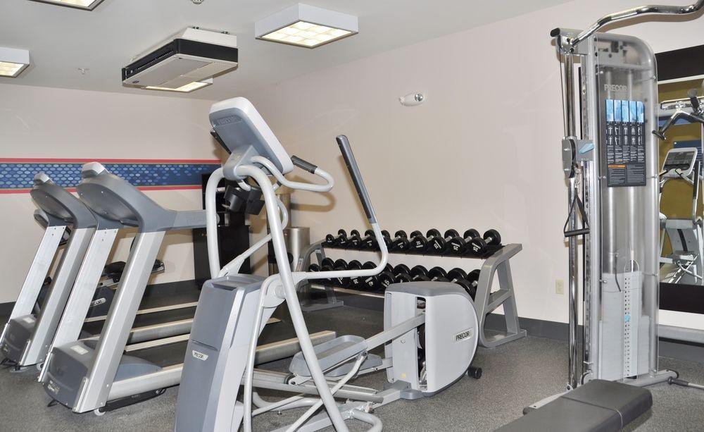 Hampton Inn Macomb Buitenkant foto