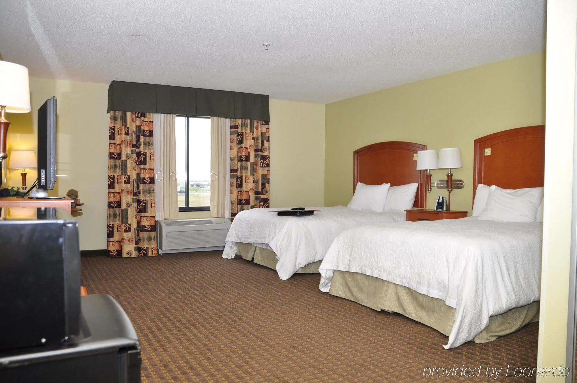 Hampton Inn Macomb Buitenkant foto